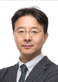  Grouper（Smart Lean研究所）代表、VAZIL
Company CMO韩国工业4.0协会 专门委员、韩国标准协会 首席专门委员
-. 前) LS Mtron 技术经营部 部长（技术开发本部）、革新推进部 部长 
-. 前) Metaldyne Korea部长 – 生产部长（Operation Manager）
-. 前) 三星Techwin 相机事业部 – 生产支援